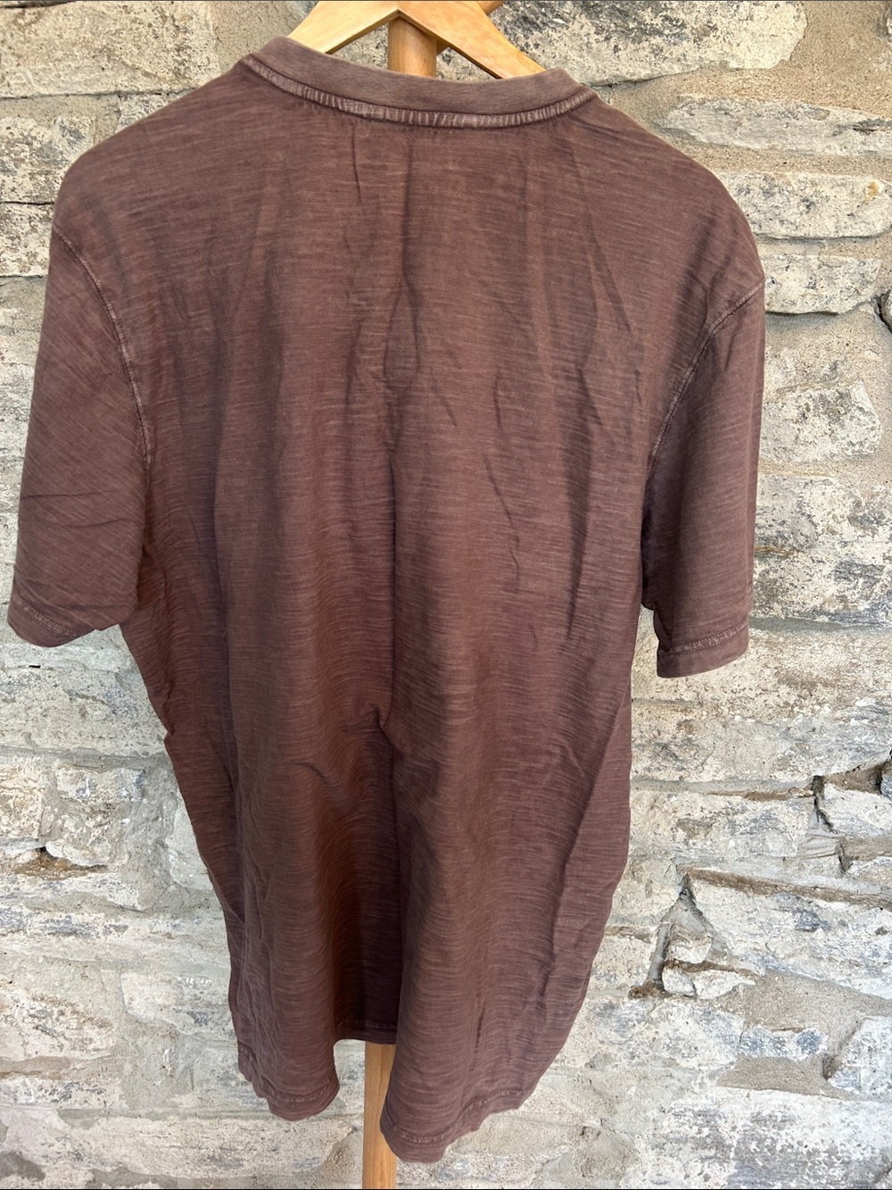 Eddie Bauer Men's Henley Tee - Picture 2 of 5
